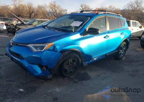 2018 Toyota Rav4 Le z USA, uszkodzony, nr VIN JTMBFREV9JJ745454